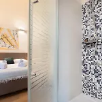 Апартаменты In The Old Town Of - Monicacomoapartment