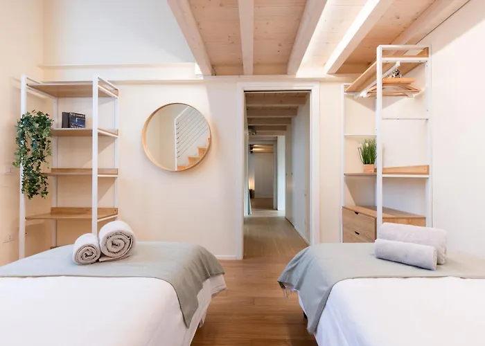 Apartamento In The Old Town Of - Monicacomoapartment *