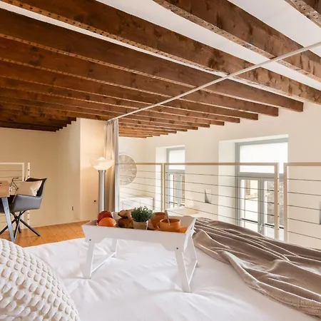 Apartamento In The Old Town Of - Monicacomoapartment